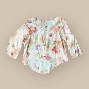 Women’s floral flowy top